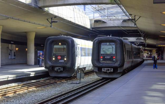 Airport Connections on Train