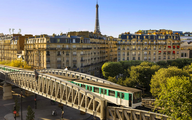 How to Use the Paris Metro