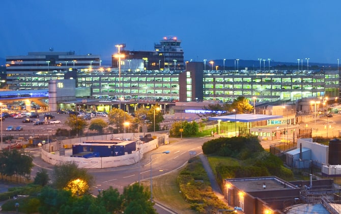Connections with Manchester Bus and Airport