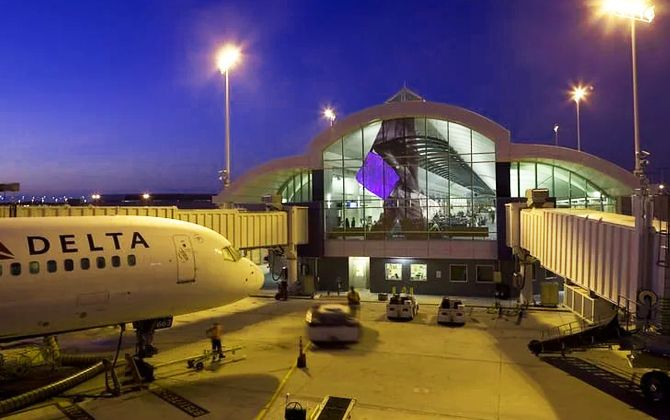 Connection to the Airport