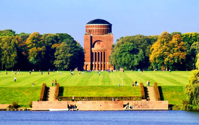 Hamburg S-Bahn Nearby Attractions