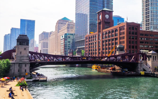 Blue Line Chicago “L” nearby attractions