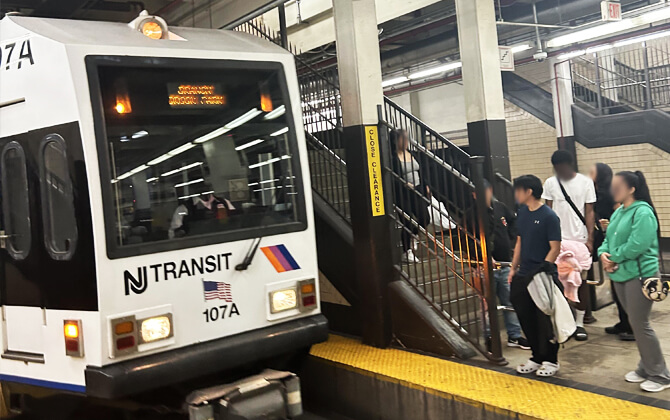 Newark Light Rail how to ride