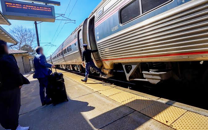 Northeast Corridor Line how to ride