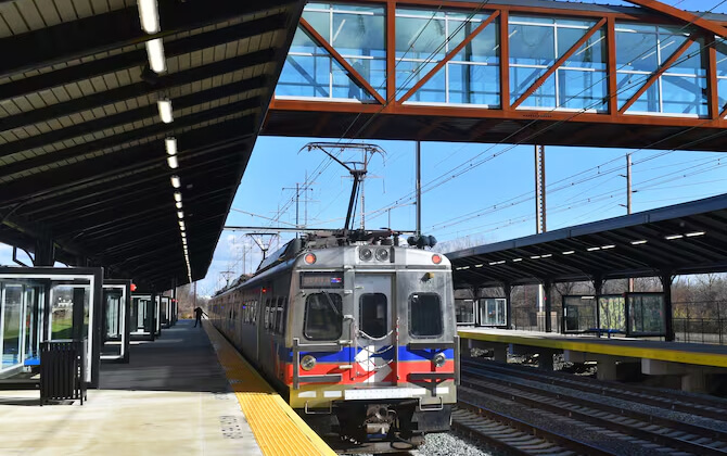 Wilmington Newark Line connections